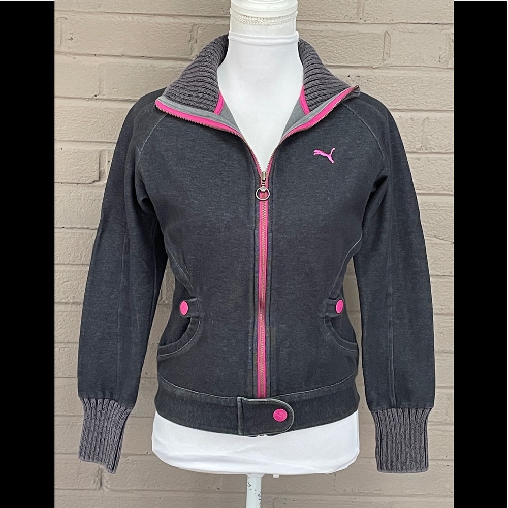 PUMA   gray jacket with pink accents